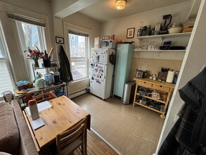 56 Cedar St, Unit #1 in Somerville, MA - Building Photo - Building Photo