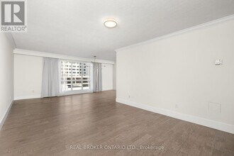 40-740 Rosehill Ave in Toronto, ON - Building Photo - Building Photo