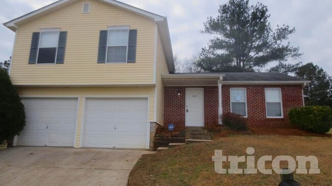 7447 Edenberry Way in Lithonia, GA - Foto de edificio - Building Photo