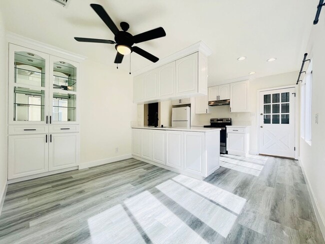 439 1/2 Hayworth Ave in Los Angeles, CA - Building Photo - Building Photo