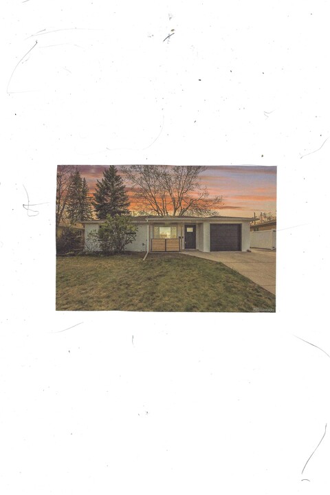 5407 Iris St in Arvada, CO - Building Photo