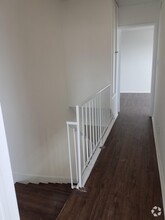 10614 Eastborne Ave, Unit 206 in Los Angeles, CA - Foto de edificio - Building Photo