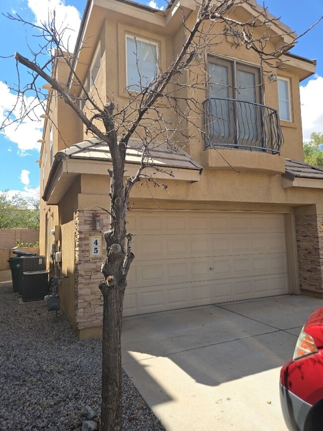 property at 45 Willow Trace Ct