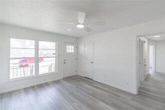 2333 Eagle Dr in Del City, OK - Building Photo - Building Photo