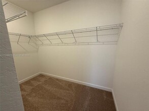145 SW 184th Ave in Pembroke Pines, FL - Building Photo - Building Photo