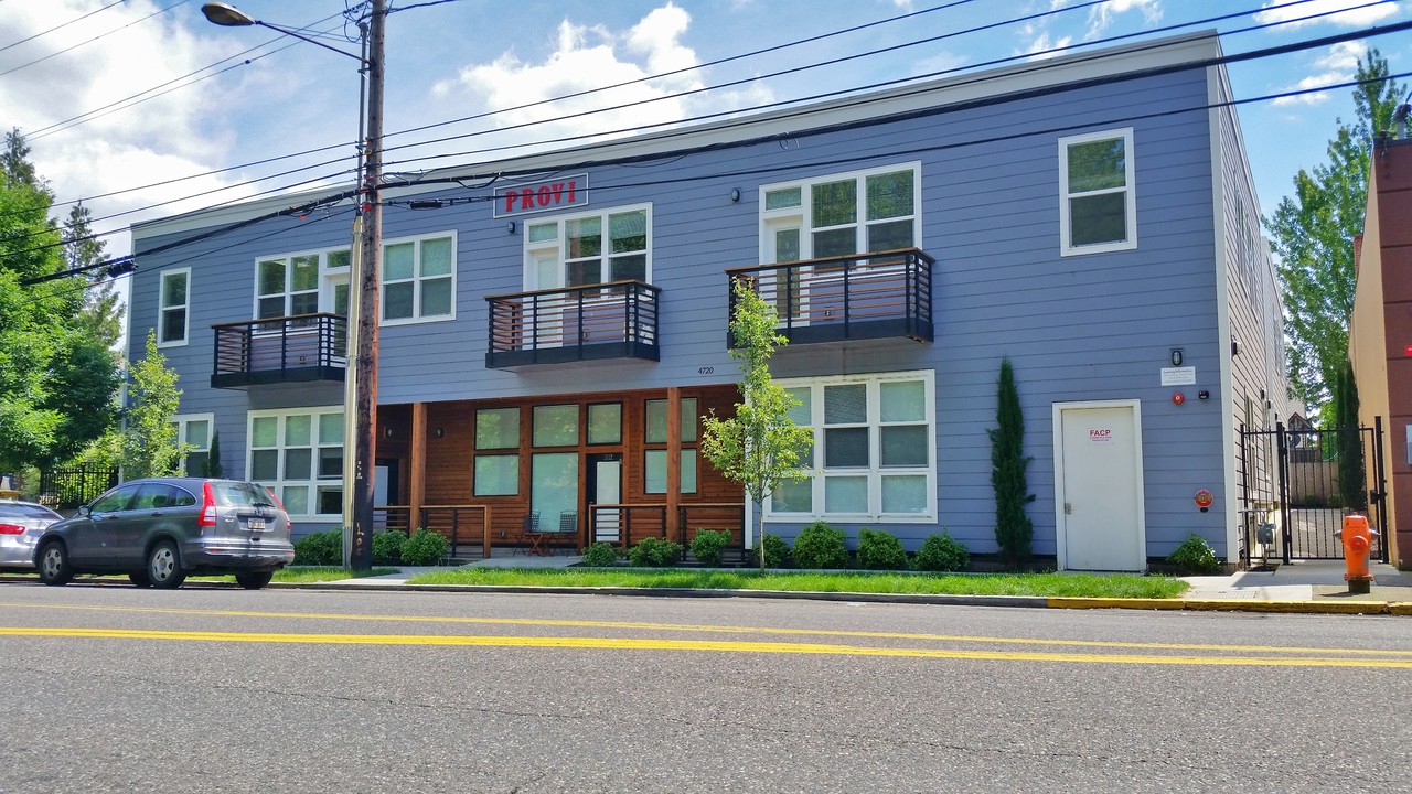 Provi Apartments in Portland, OR - Building Photo