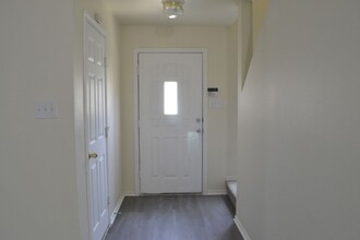 222 Cedron Chase in San Antonio, TX - Building Photo - Building Photo