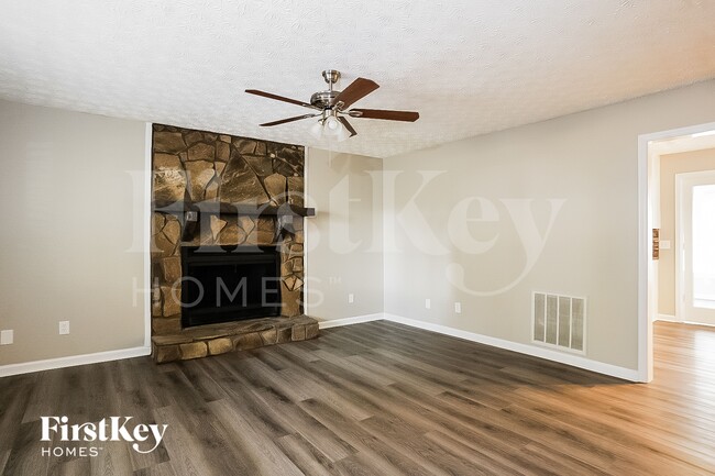 2603 Mountain Brook Rd in Canton, GA - Building Photo - Building Photo