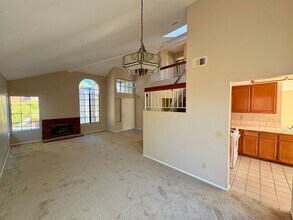 5248 Heatherwood Dr in Oceanside, CA - Building Photo - Building Photo