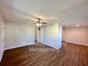 2406 Quincy St in Durham, NC - Building Photo - Building Photo
