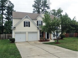 11310 Glenstone Ct in Charlotte, NC - Building Photo