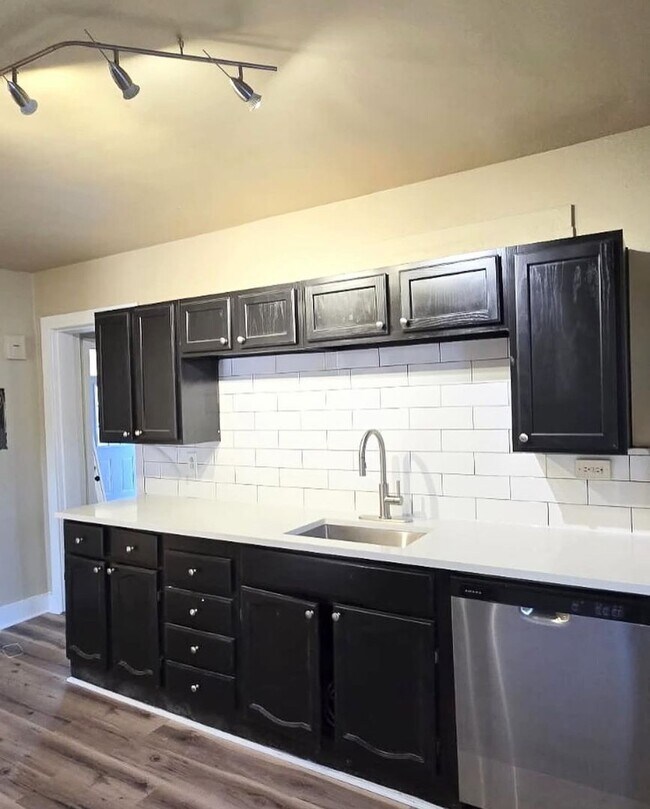 2415 W Vermijo Ave in Colorado Springs, CO - Building Photo - Building Photo