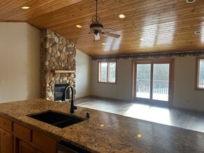 5960 23rd St NE in Buffalo, MN - Foto de edificio - Building Photo