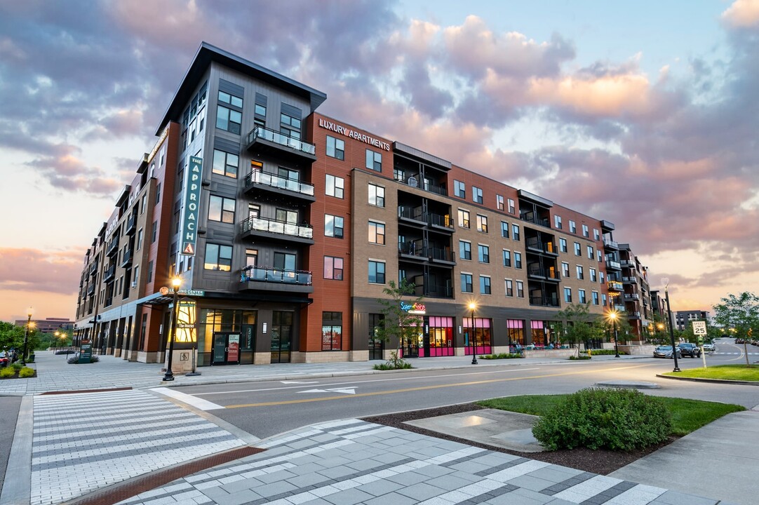 The Approach at Summit Park in Blue Ash, OH - Foto de edificio