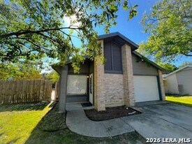 5562 Rangeland St in San Antonio, TX - Building Photo