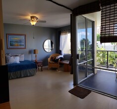 1684 Ala Moana Blvd in Honolulu, HI - Building Photo - Building Photo