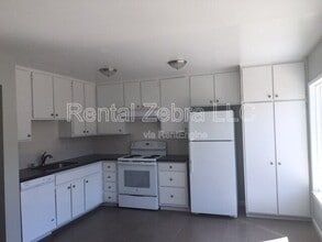 909 Breton Dr in Fairfield, CA - Building Photo - Building Photo