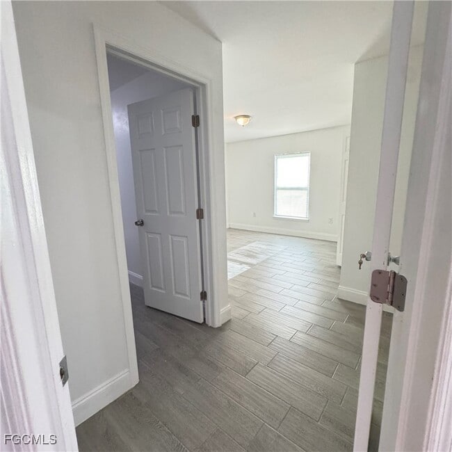 1582 Gretchen Ave S in Lehigh Acres, FL - Building Photo - Building Photo