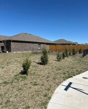 6319 Portsmouth Ln in Greenville, TX - Foto de edificio - Building Photo