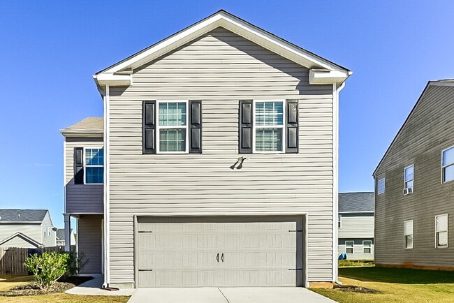 property at 2901 S Hills