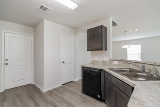 4834 Giant Sequoia Way in Spring, TX - Building Photo - Building Photo