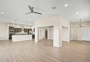 544 La Entrada Cir in Sunland Park, NM - Building Photo - Building Photo