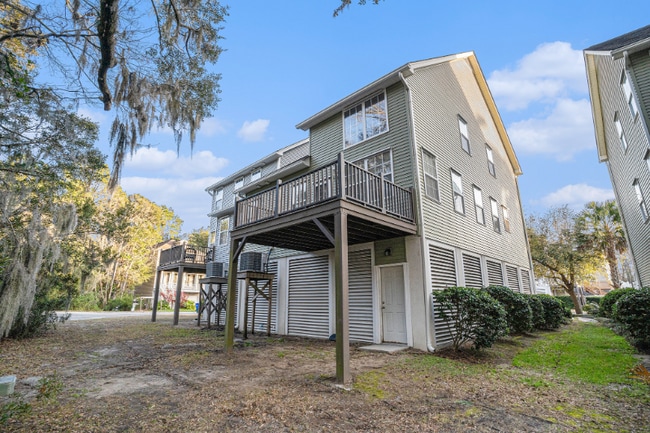 1102 St Pauls Parrish Ln in Johns Island, SC - Foto de edificio - Building Photo