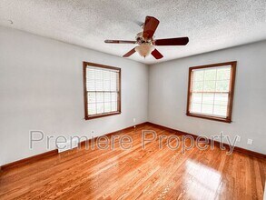3029 W 74th St in Prairie Village, KS - Building Photo - Building Photo