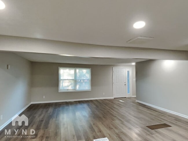 2055 Drumlin Dr in Grove City, OH - Building Photo - Building Photo