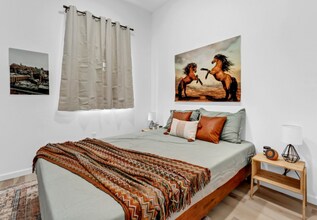 574 Niagara St, Unit Apt 1 in Buffalo, NY - Building Photo - Building Photo