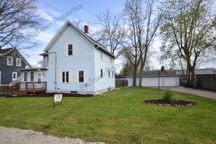 524 South St in Lockport, IL - Building Photo