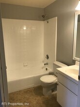 6900 Knowlton Pl in Los Angeles, CA - Building Photo - Building Photo