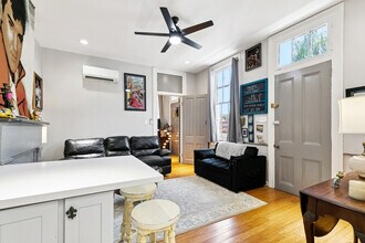 922 Elysian Fields Ave, Unit B in New Orleans, LA - Building Photo - Building Photo