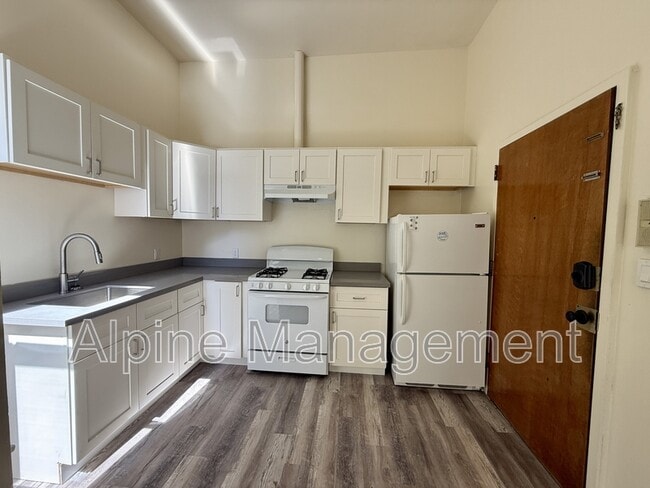 property at 2315 Mission St