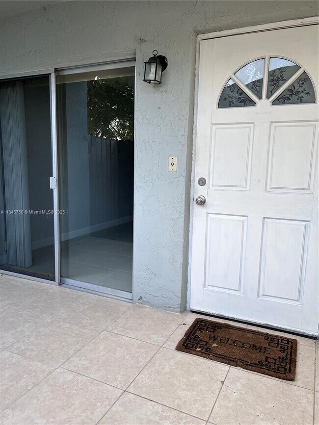 property at 15400 SW 81st Cir Ln