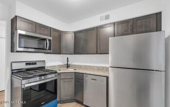 30 Diane Dr in Tinton Falls, NJ - Building Photo - Building Photo