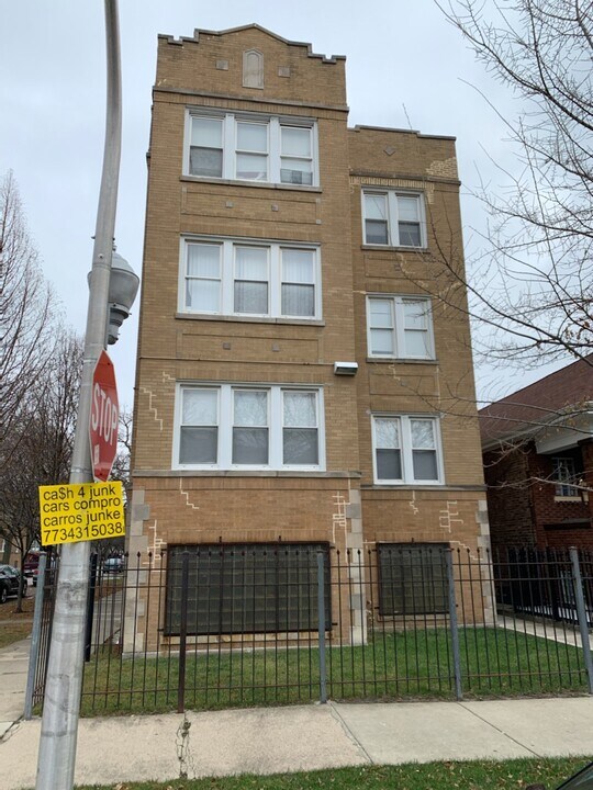 2615 W 61st St in Chicago, IL - Building Photo