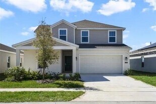 657 Trotters Dr in Eagle Lake, FL - Building Photo