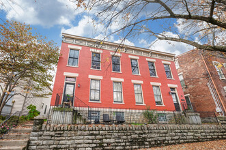 709 Garrard St in Covington, KY - Building Photo - Building Photo