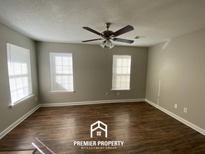 4870 Royal Run Dr in Memphis, TN - Building Photo - Building Photo