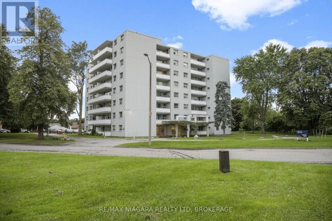 property at 6320-6320 Valley Wy