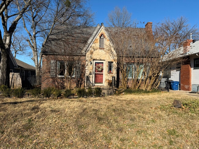 property at 2023 E 14th Pl