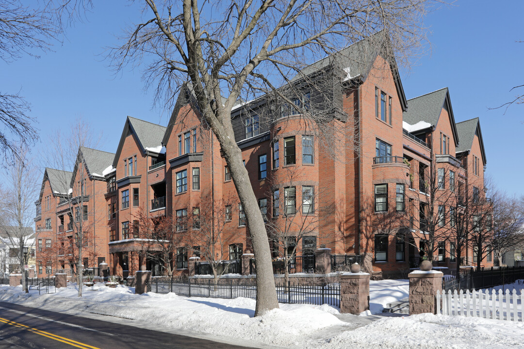 Western Row in St. Paul, MN - Building Photo