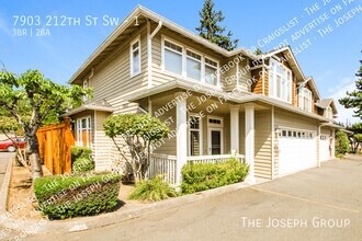 7903 212th St SW in Edmonds, WA - Building Photo - Building Photo