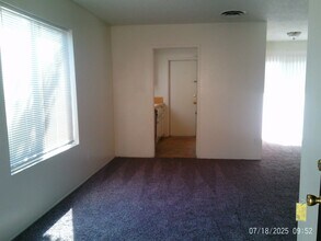 1818 Hasti Acres Dr in Bakersfield, CA - Building Photo - Building Photo
