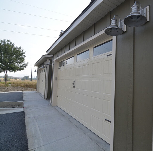 property at 2722 Cobblestone Pl
