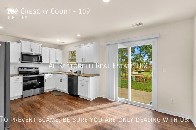 109 Gregory Ct in Weaverville, NC - Building Photo - Building Photo