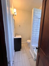 817 Washington-Unit -8 in Southgate, KY - Foto de edificio - Building Photo