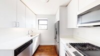 145 E 16th St in New York, NY - Building Photo - Building Photo