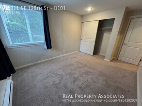 11311 NE 128th St in Kirkland, WA - Building Photo - Building Photo